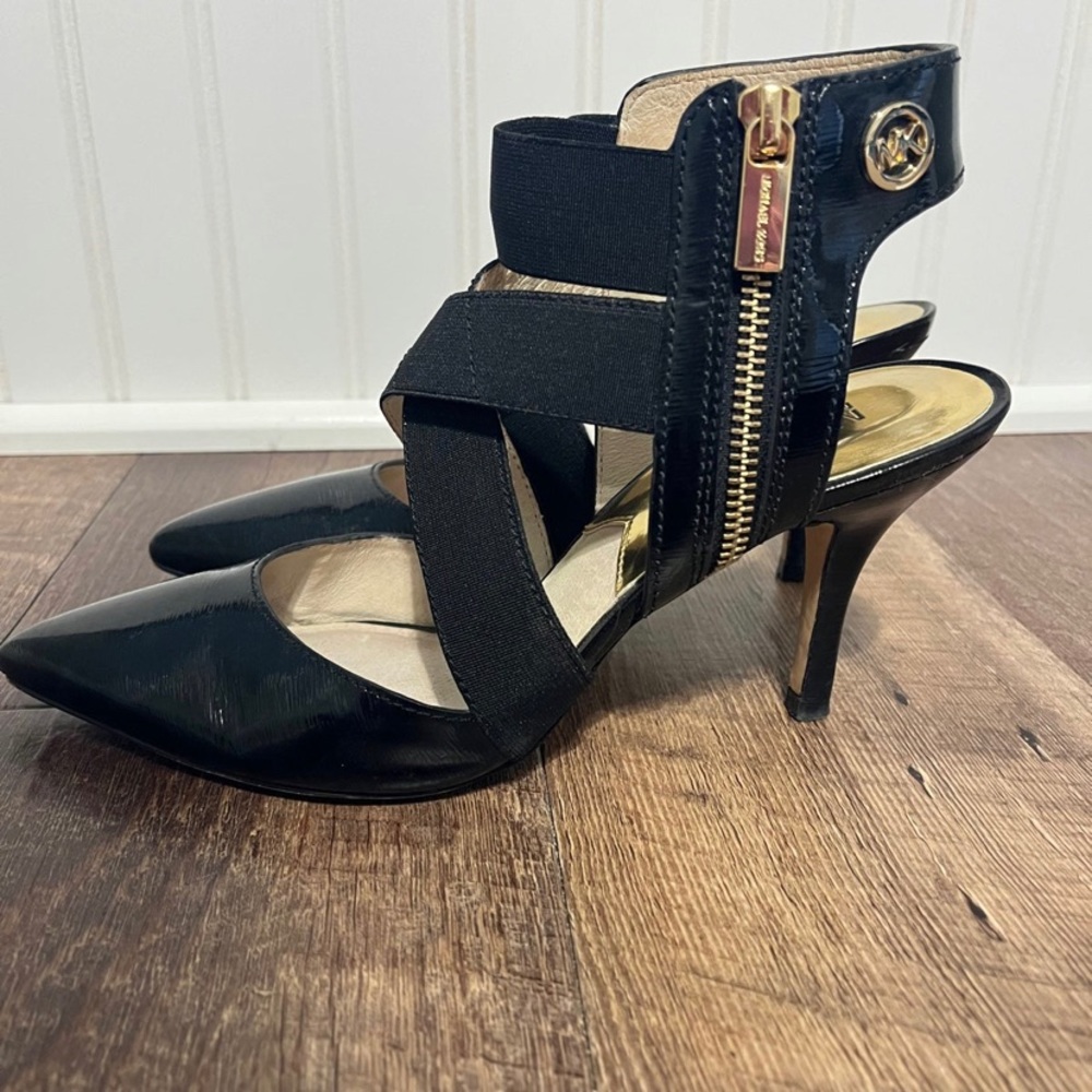 Michael Kors Strappy Pumps!